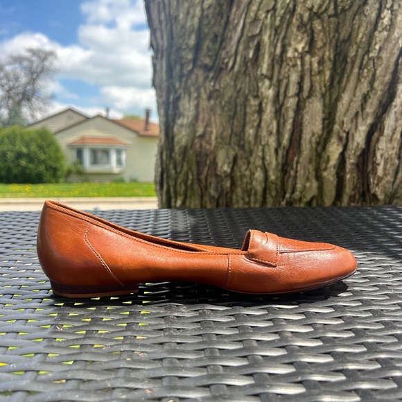 VINTAGE "Diana" Sutton Plaza Brazilian Leather Flats - Picture 3 of 3
